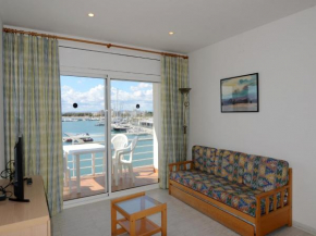 Apartment in Estartit near sand beach